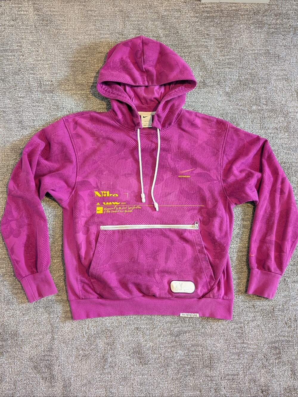 Nike Standard Issue DriFit Halftone Grid Cactus Flower Basketball Hoodie -Medium